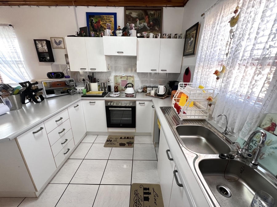 3 Bedroom Property for Sale in Jeffreys Bay Central Eastern Cape